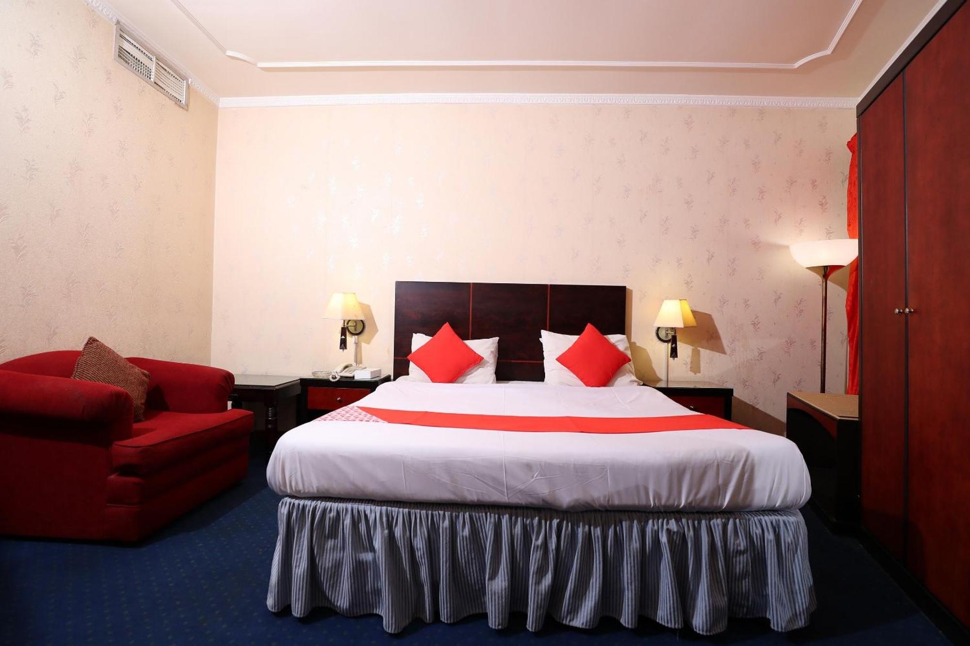 Oyo 112 Semiramis Hotel Manama Ngoại thất bức ảnh