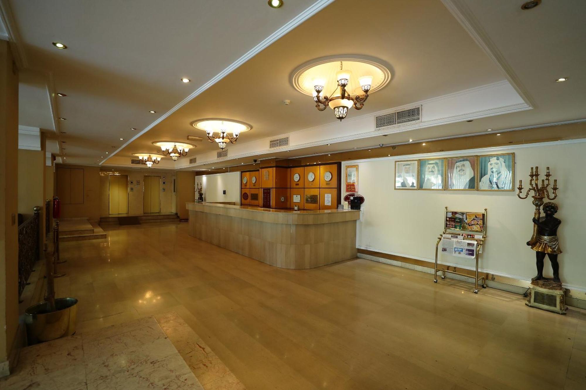 Oyo 112 Semiramis Hotel Manama Ngoại thất bức ảnh