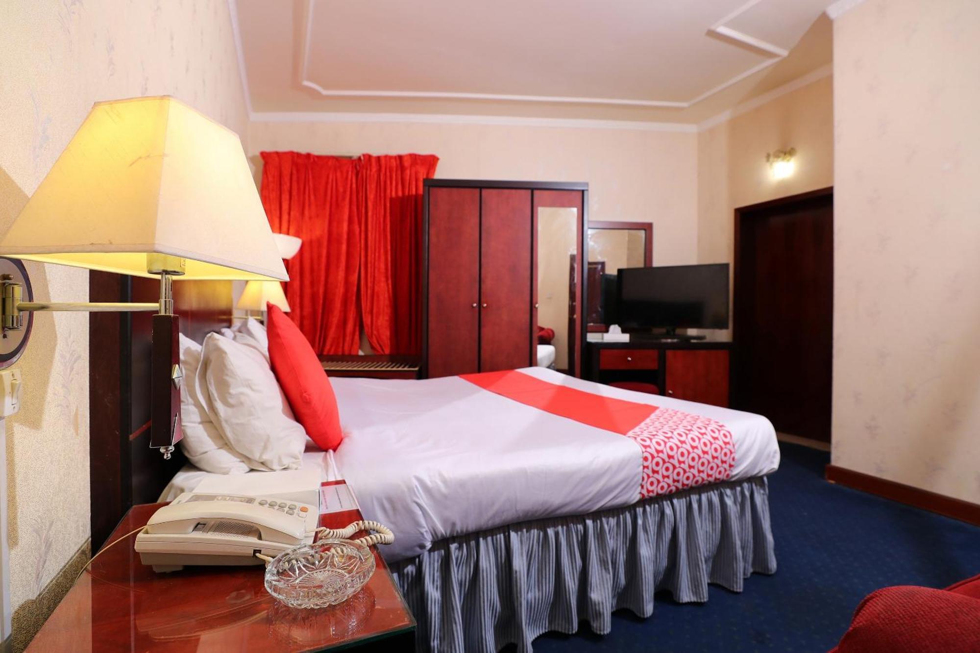 Oyo 112 Semiramis Hotel Manama Ngoại thất bức ảnh